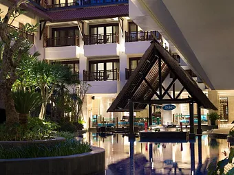 Отель HOLIDAY INN RESORT BALI BENOA 5*