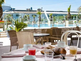 Отель CORMORAN 4*
