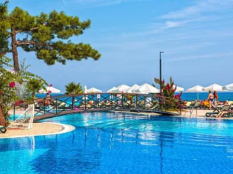 Отель CRYSTAL AURA BEACH RESORT & SPA 5*