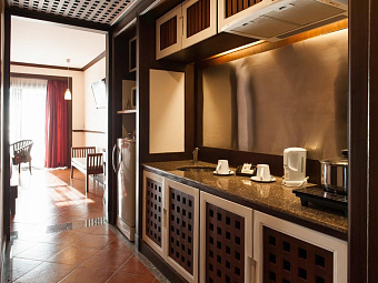 Отель PINNACLE GRAND JOMTIEN PATTAYA 4*