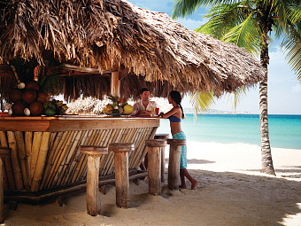 COUPLES SWEPT AWAY, NEGRIL 5*