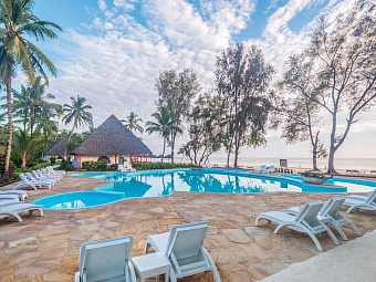 KIWENGWA BEACH RESORT 5*