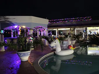 Отель BEACHCOMBER CLUB RESORT 3*