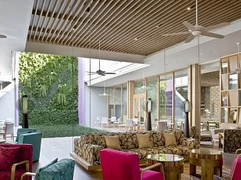  Отель HOLIDAY INN EXPRESS PHUKET PATONG BEACH CENTRAL 3*, Таиланд, Пхукет.