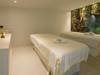 IBEROSTAR CRISTINA 4* (ех IBEROSTAR ROYAL CRISTINA)