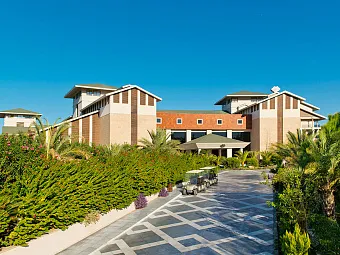 AMARA LUXURY RESORT & VILLAS 5*