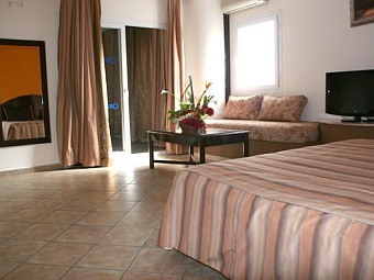 RESIDENCE INTOURISTE 3*