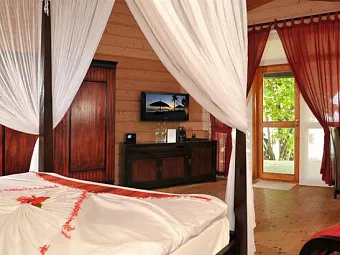 KOMANDOO ISLAND RESORT 4*