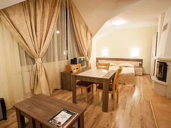 Отель THE CASTLE COMPLEX APARTHOTEL 3*