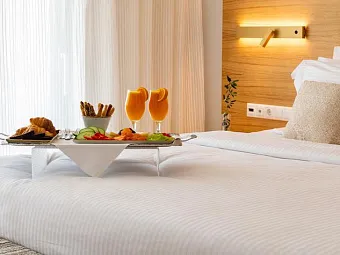 HIGH BEACH WHITE THE VILLA COLLECTION 4*