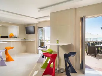 Отель THE AJMAN PALACE 5*