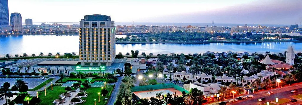 Отель HOLIDAY INTERNATIONAL SHARJAH 4*, ОАЭ, Шарджа.