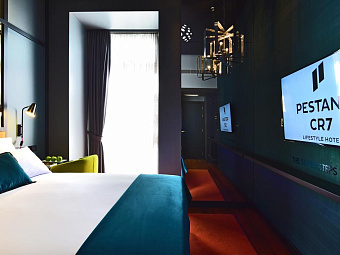PESTANA CR7 5*