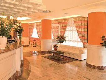 Отель CAMBRIDGE 4*