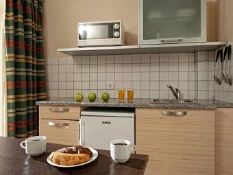Отель APOLLO APARTMENTS 3+*