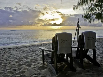 Отель DENIS PRIVATE ISLAND 4*