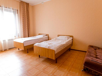 КОРОНА 3*
