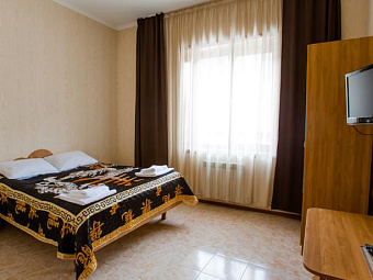 КОРОНА 3*