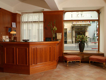 Отель ARISTON & ARISTON PATIO 4*
