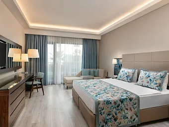 SEVEN SEAS HOTEL LIFE 5*