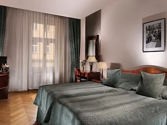 Отель ARISTON & ARISTON PATIO 4*