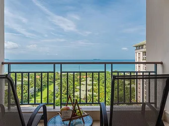 HOWARD JOHNSON RESORT SANYA BAY 5*
