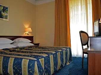 Отель IMPERIAL RIVIERA 5*