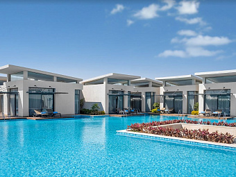 Pool & Executive Villas