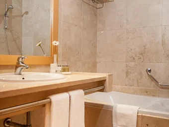 Отель REAL PALACIO 5*