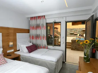 Отель HIGH BEACH 4*