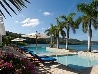 ROUND HILL HOTEL AND VILLAS 5*