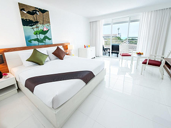 Отель PINNACLE GRAND JOMTIEN PATTAYA 4*
