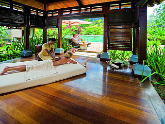 LUX* LE MORNE 5*