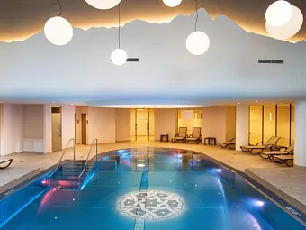 Отель OESTERREICHISCHER HOF HOTEL 4*