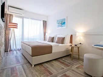Отель CASTELLASTVA 4*