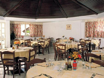 CASTIGLIONE VILLAGE HOTEL 4*