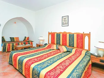 Отель SONESTA BEACH 5*