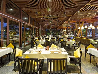 AMIANA RESORT NHA TRANG 5*