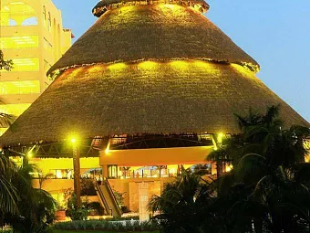 Отель FIESTA AMERICANA CONDESA 5*