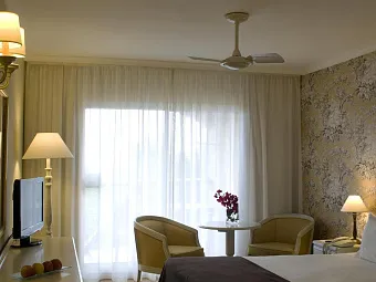 Отель APARTHOTEL PESTANA VILLAGE GARDEN RESORT 4*