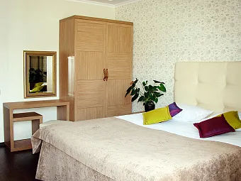 Отель БАГАТЕЛЬ 4*