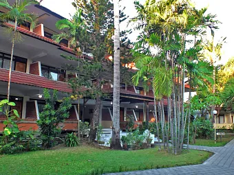 Отель PALM BEACH KUTA 3*