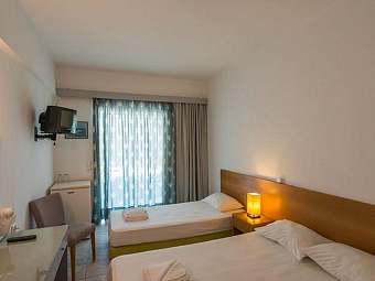 NIFOREIKA BEACH HOTEL & BUNGALOWS 3*