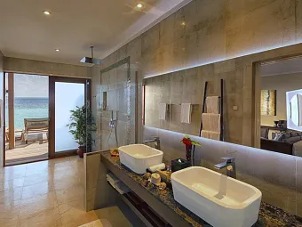 HURAWALHI ISLAND RESORT 5*
