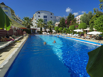 ARMAS BEACH HOTEL 4*