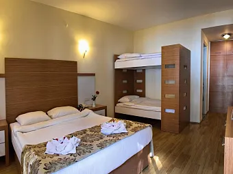 Отель OMER HOLIDAY RESORT HV-1