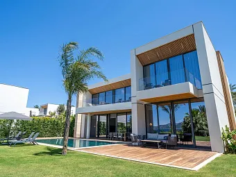 THE NORM COLLECTION DOOR'A 5*