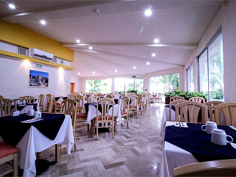 AQUAMARINA BEACH HOTEL CANCUN 4*