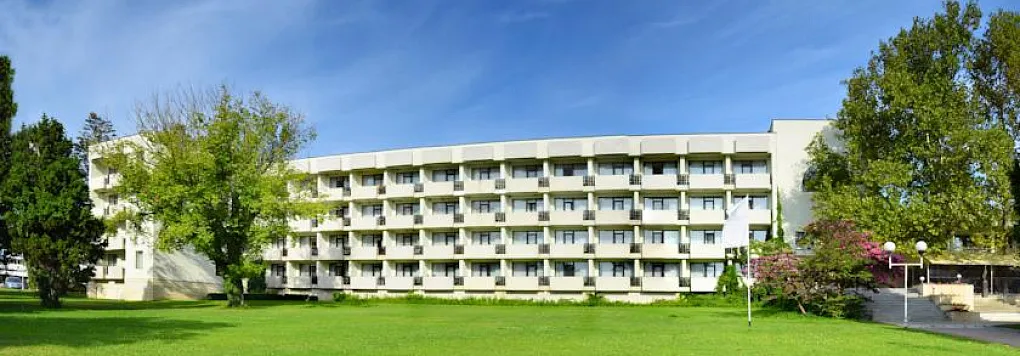 Отель LEBED HOTEL 4*, Болгария, Святые Константин и Елена. 