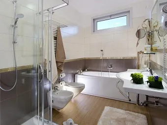 Отель AQUA 4*